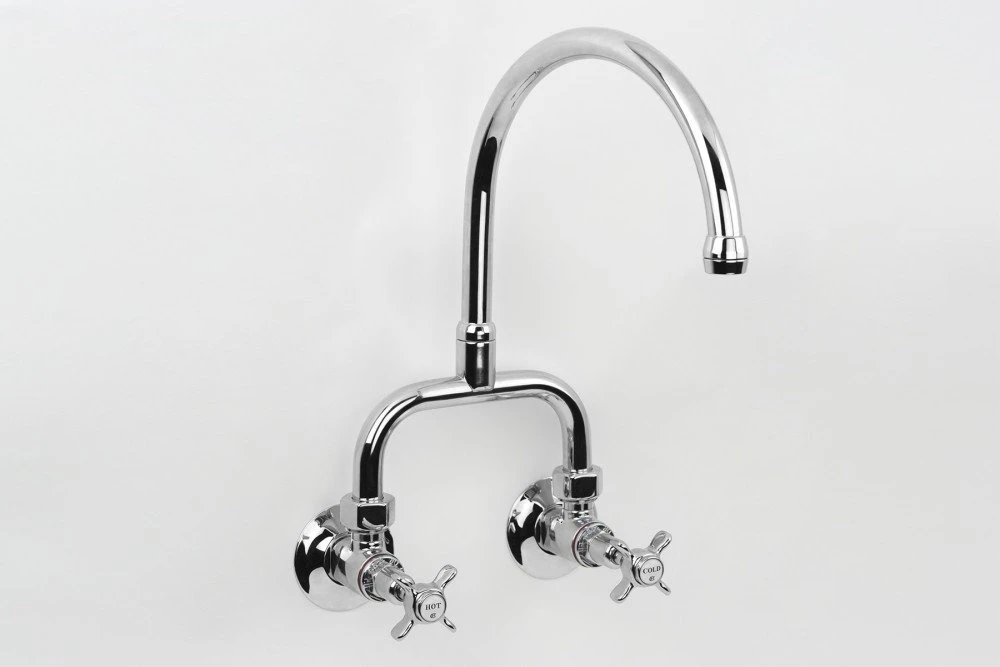 CB Ideal - Heritage - Exposed Wall Set With Swivel Gooseneck Outlet 1 CB Ideal - Heritage - Exposed Wall Set With Swivel Gooseneck Outlet