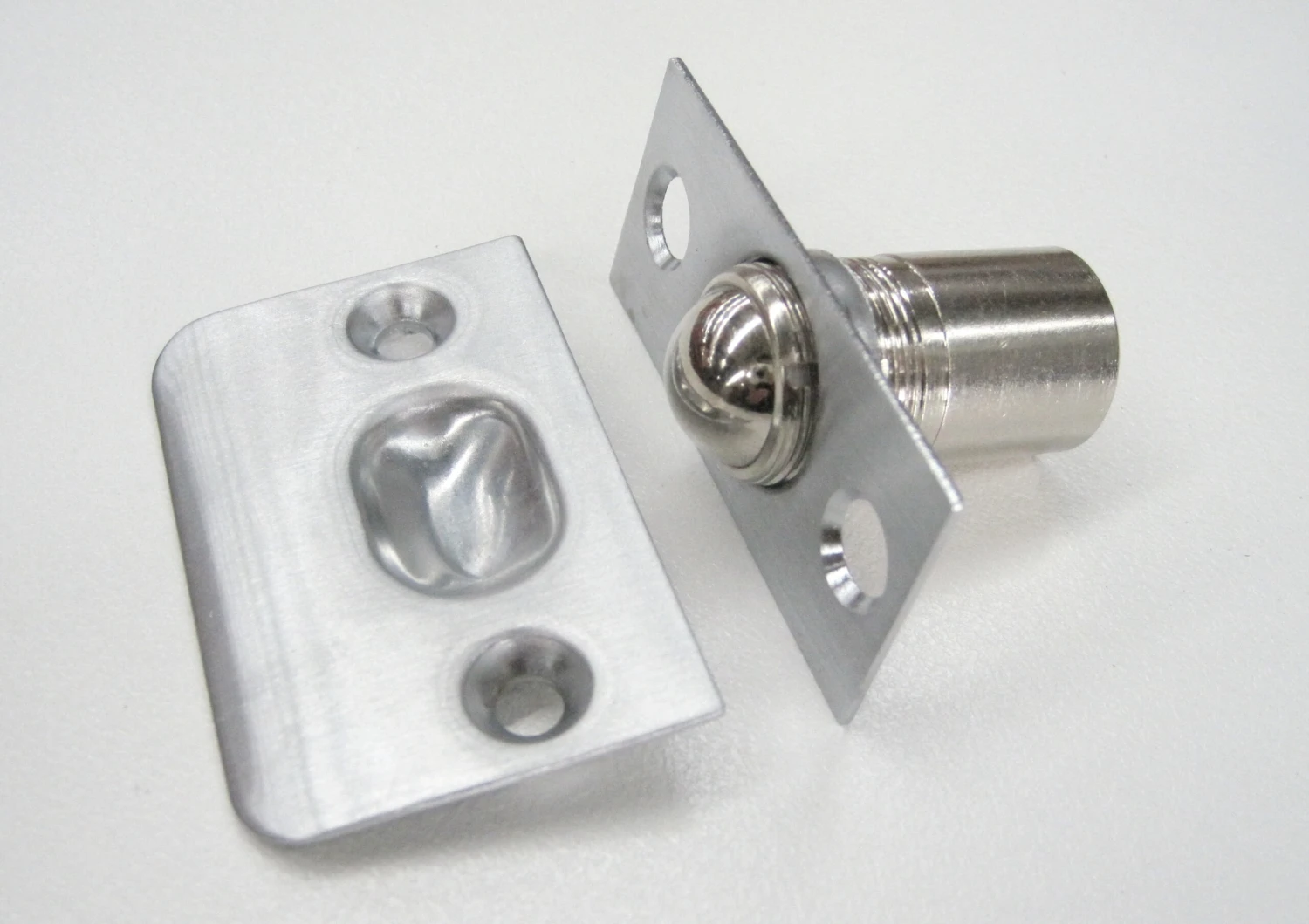 Worldwide - Ball Catch Latch With Cupped Striker 3 Worldwide - Ball Catch Latch With Cupped Striker - Image 3