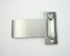 Worldwide - Heavy Duty Roller Latch Extended Striker Plate - 100x70mm