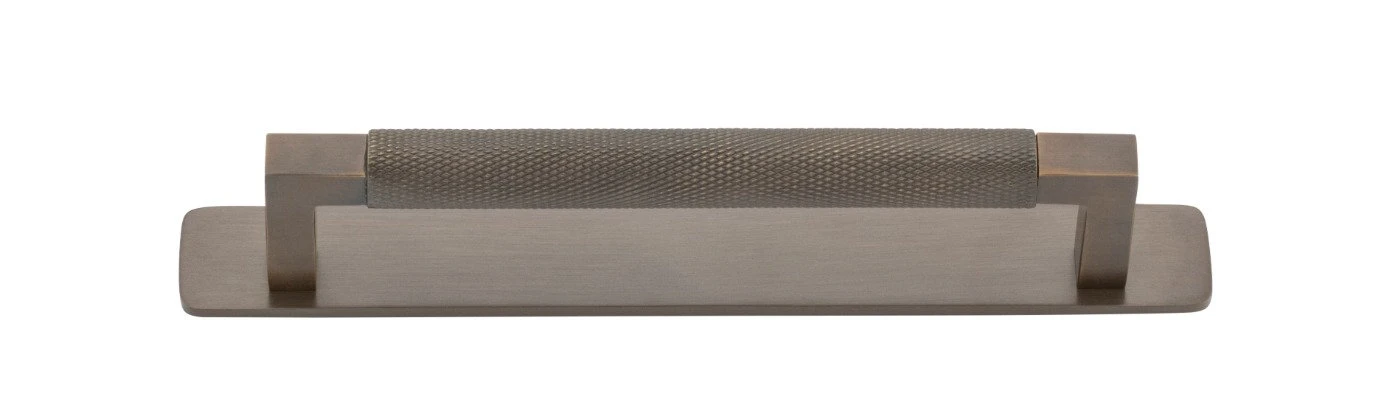 Iver - Brunswick Knurled Cabinet 'D' Handle & Backplate CTC160, 256, 320, 450mm 1 Iver - Brunswick Knurled Cabinet 'D' Handle & Backplate CTC160, 256, 320, 450mm