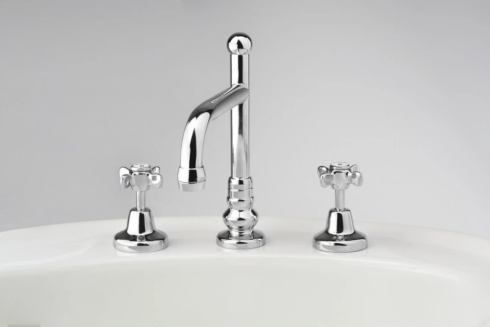 CB Ideal - Roulette & Heritage - Basin Set With Swivel Victor Outlet 7 CB Ideal - Roulette & Heritage - Basin Set With Swivel Victor Outlet - Image 7