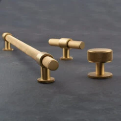 Momo Handles - Belgravia - Knurled 'T' Cupboard Knob L82mm 14 Momo Handles - Belgravia - Knurled 'T' Cupboard Knob L82mm -Deals Windsor Restorations Store 2b3f33 d7e1992878b8437392b27e9f9b8e448bmv2